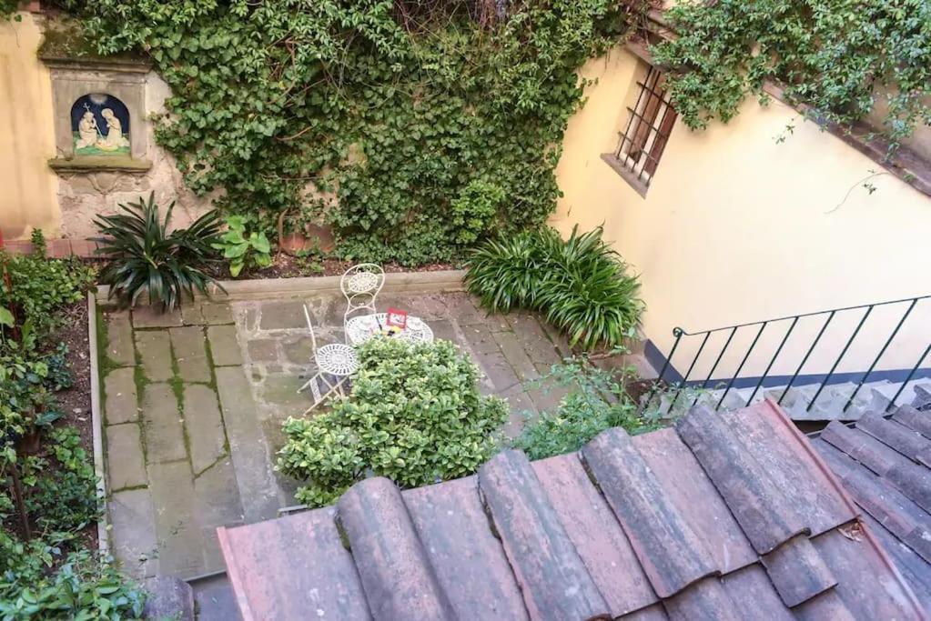 Cozy Apartment With Private Garden - City Center - فلورنس المظهر الخارجي الصورة